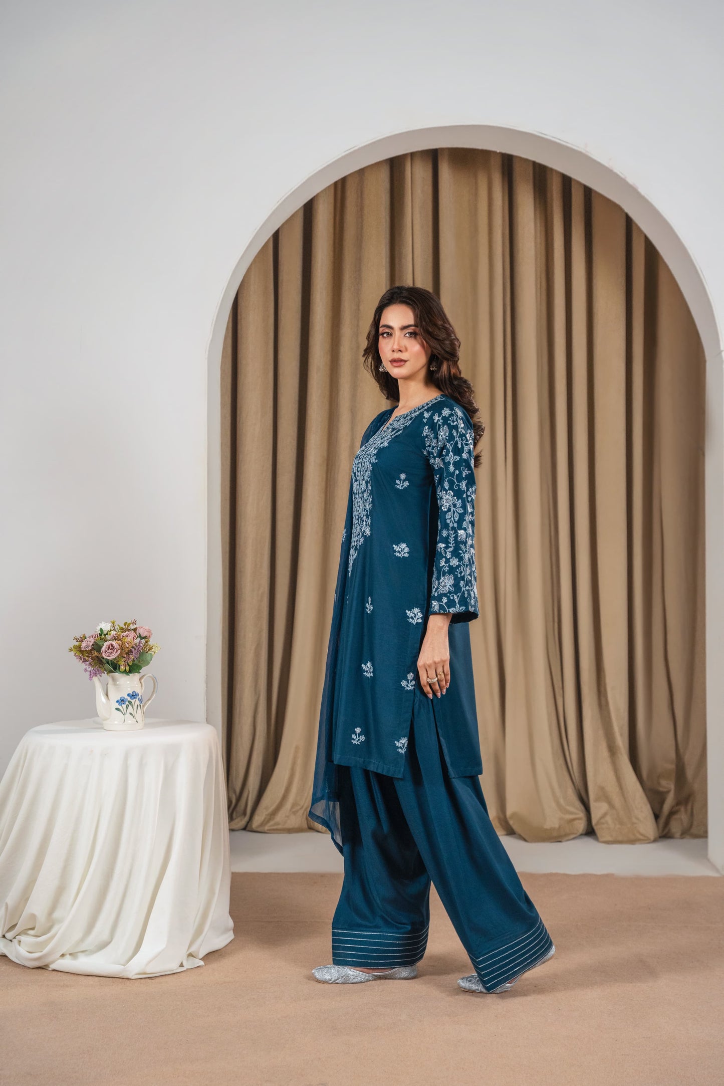 FARI EMBROIDERED FARSHI 3PC