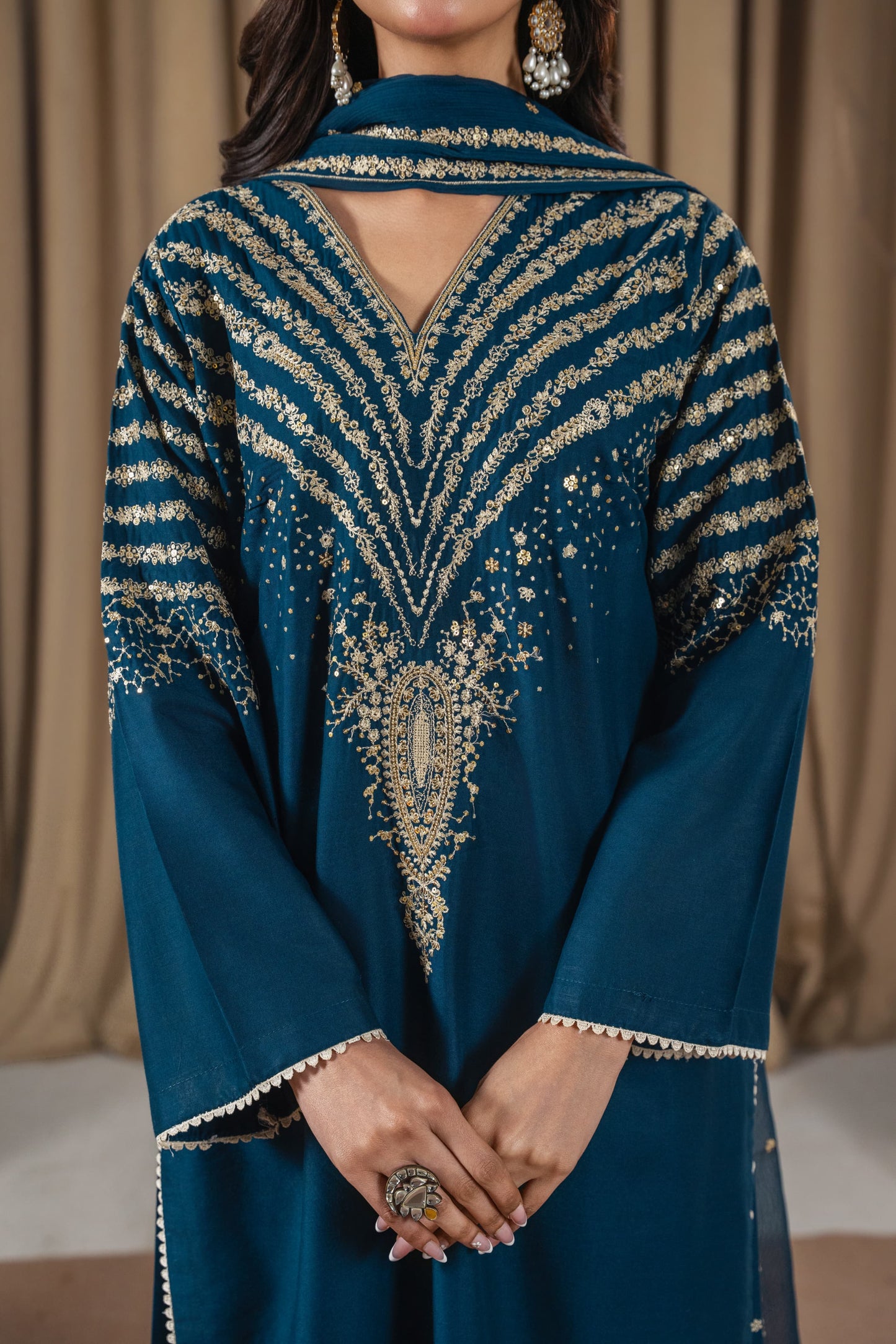 PEACOCK ZINC EMBROIDERED 3PC