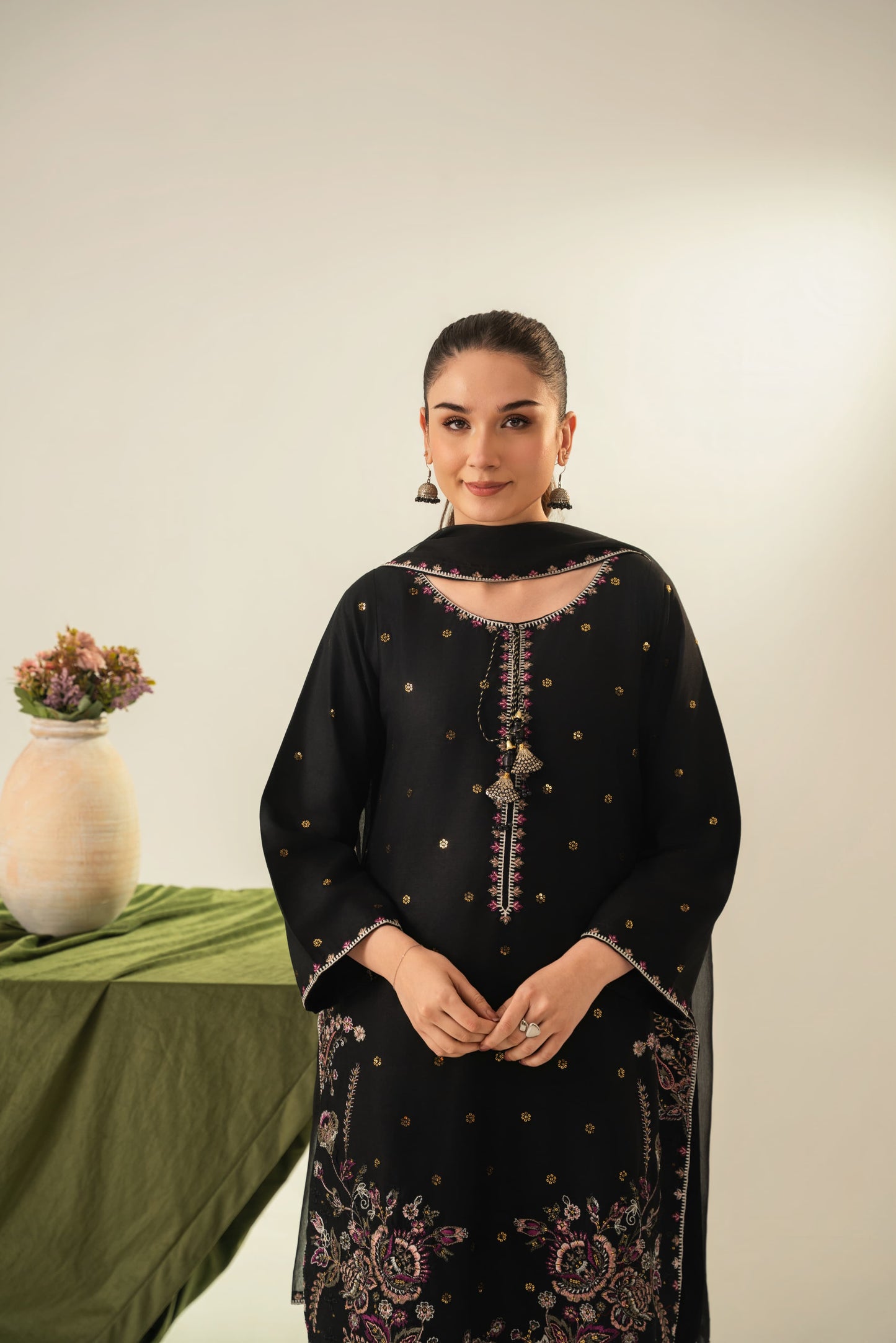 ZARQA EMBROIDERED 3PC