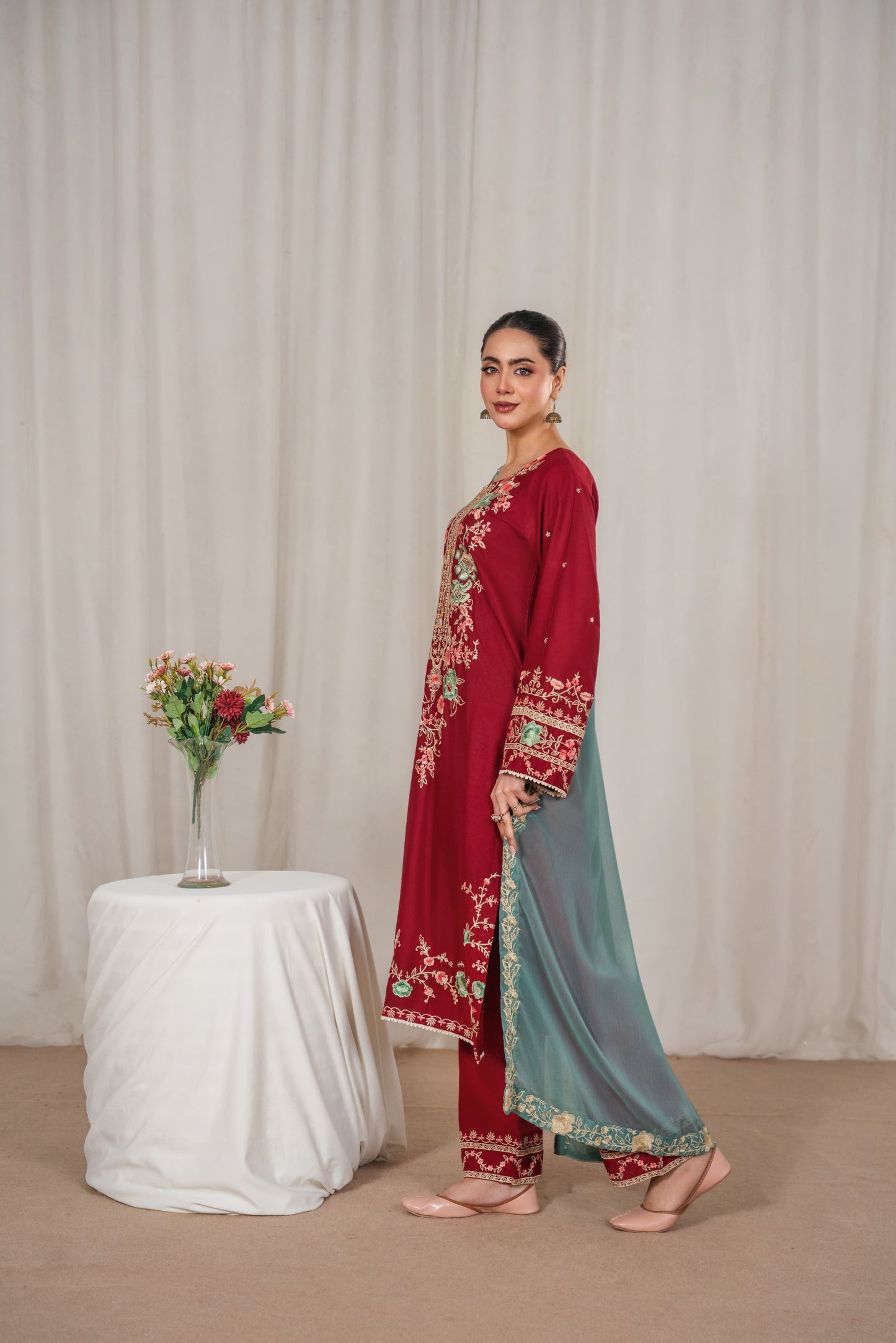 AROHA EMBROIDERED SHAWL 3PC