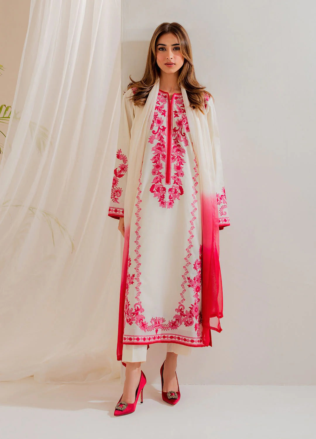 RAYA EMBROIDERED-3PC