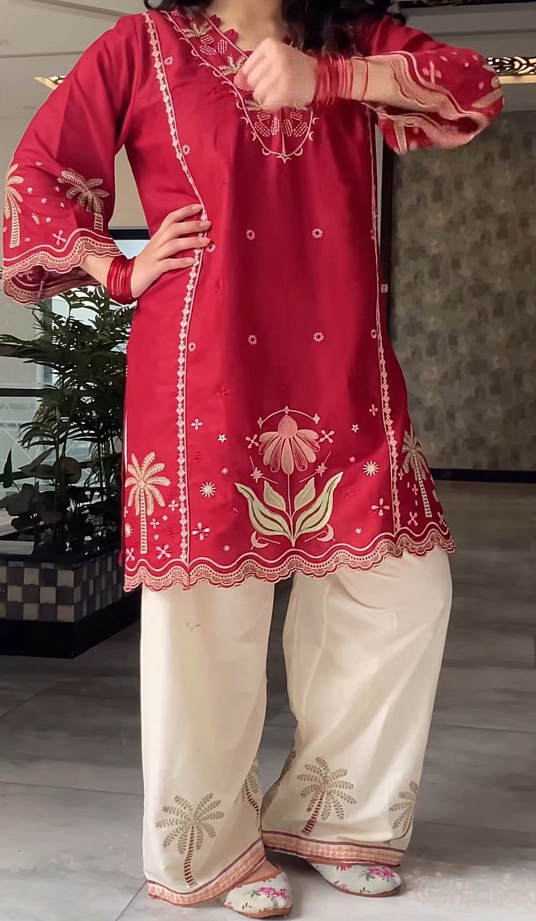 SABA EMB 2PC FARSHI SET