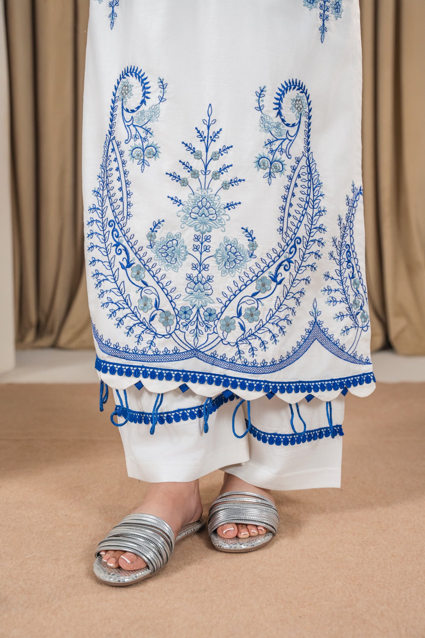 FANA EMBROIDERED SHAWL 3PC