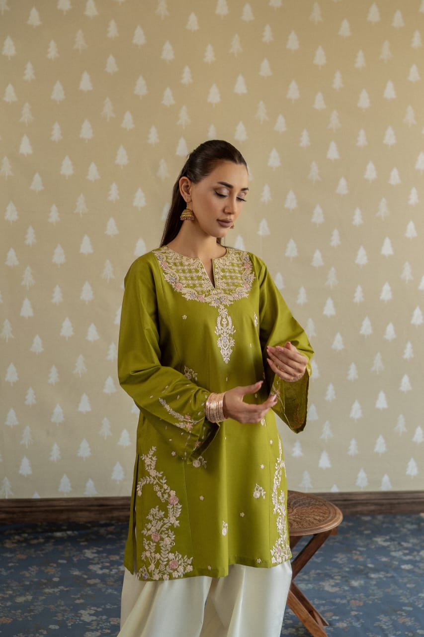 MAHIRA EMB 2PC FARSHI SET