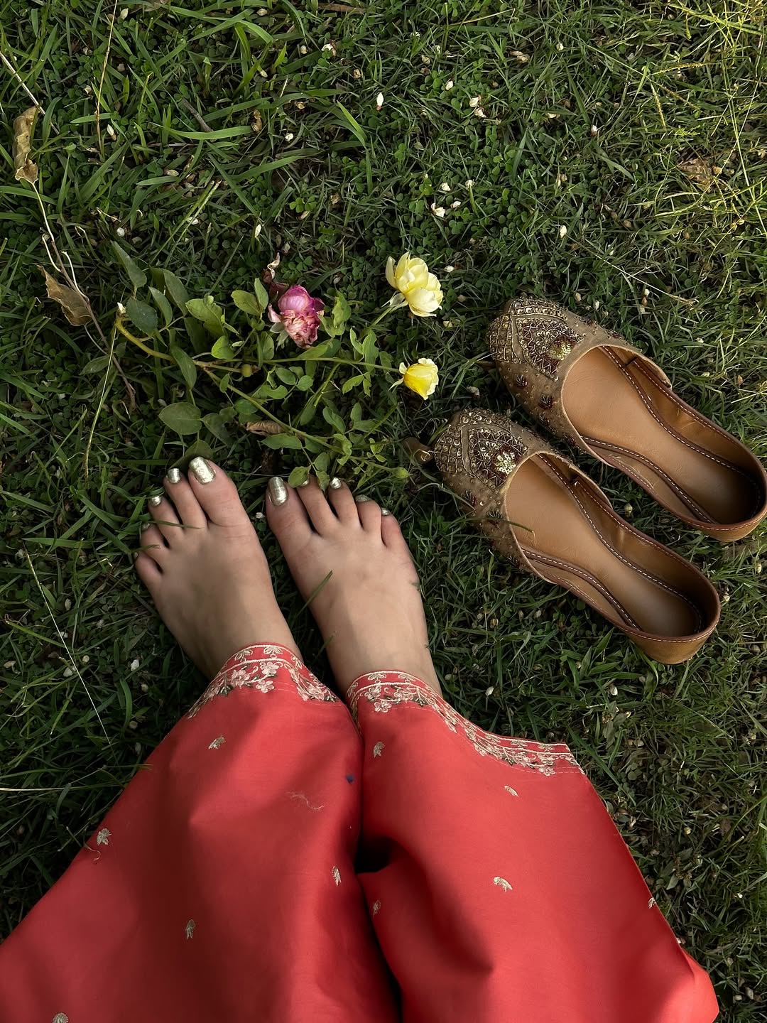 JANNAT FARSHI SHALWAR 2PC