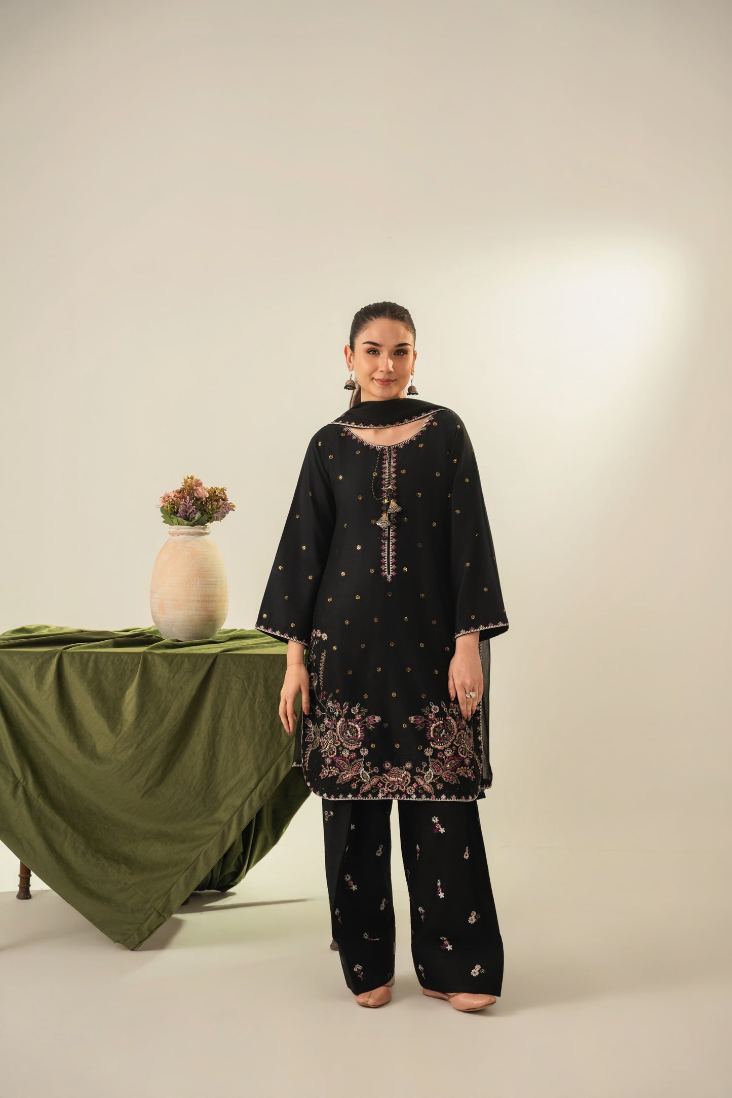 ZARQA EMBROIDERED 3PC