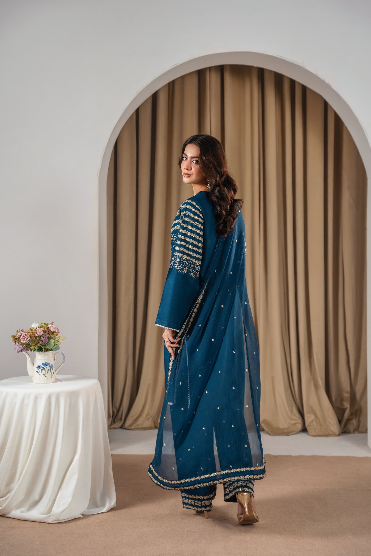 PEACOCK ZINC EMBROIDERED 3PC