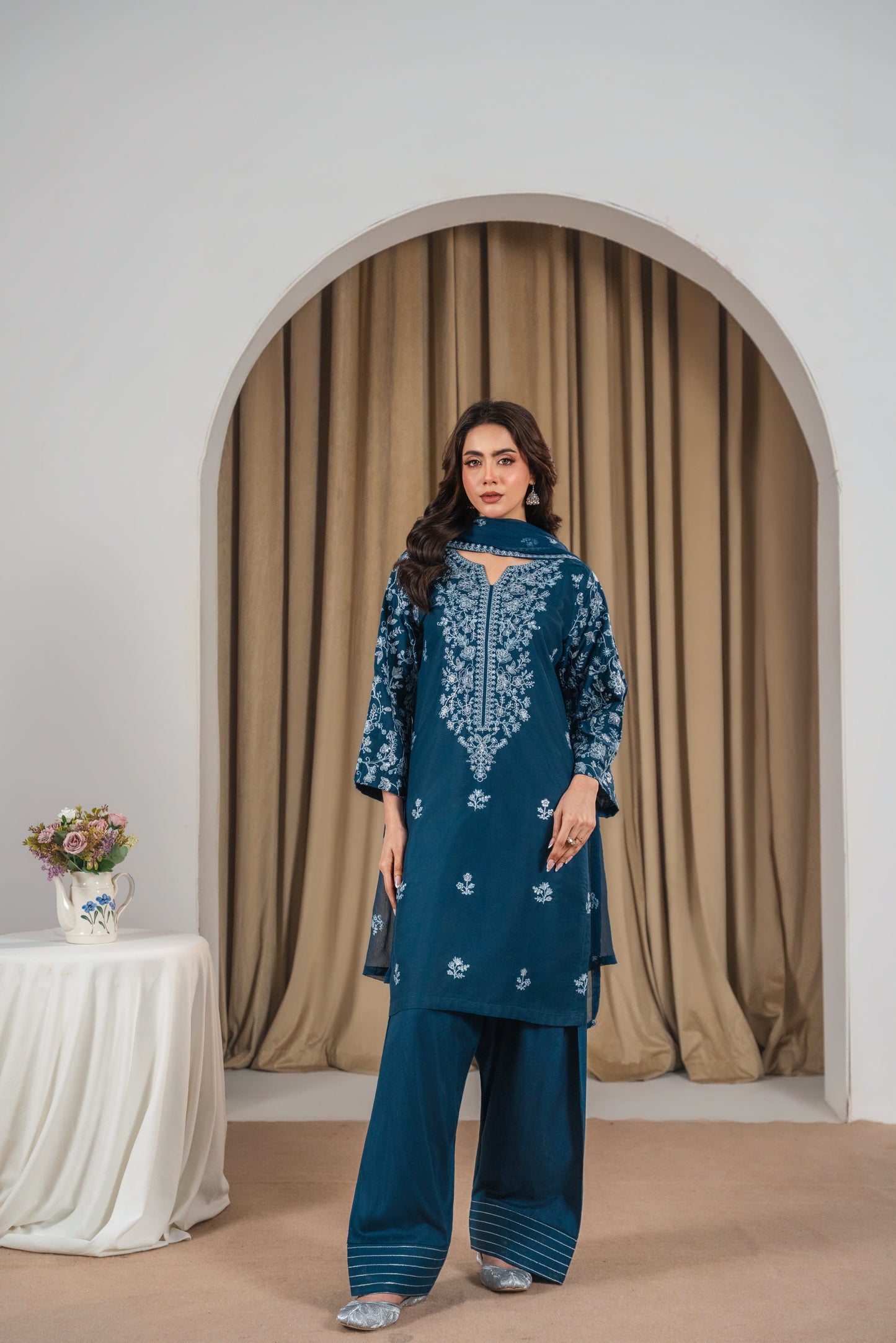 FARI EMBROIDERED FARSHI 3PC
