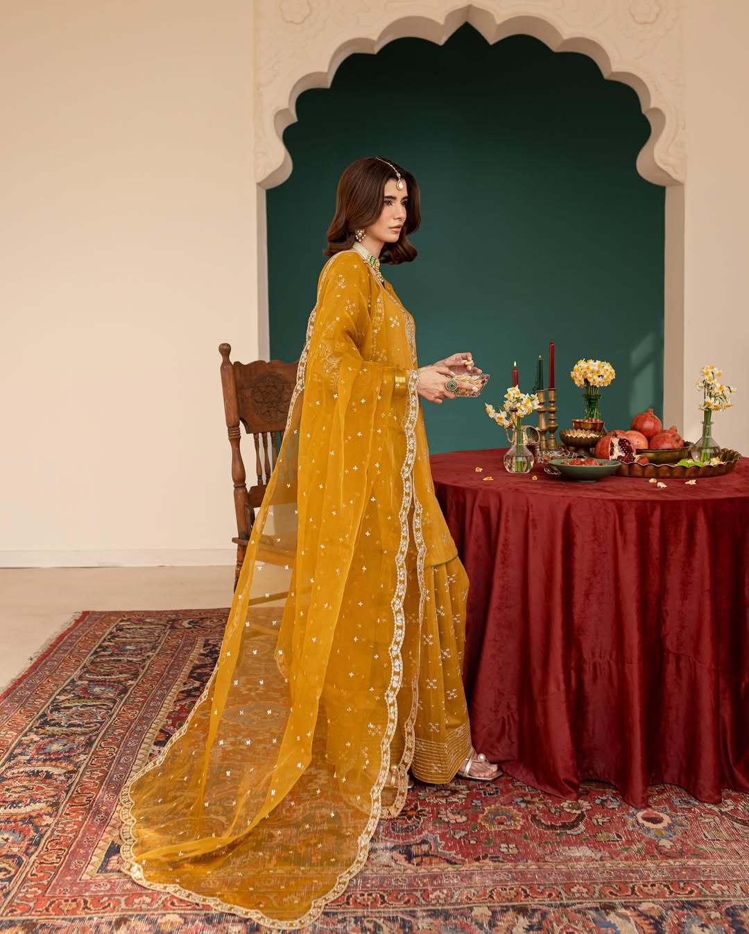 ALMAS EMBROIDERED 3PC