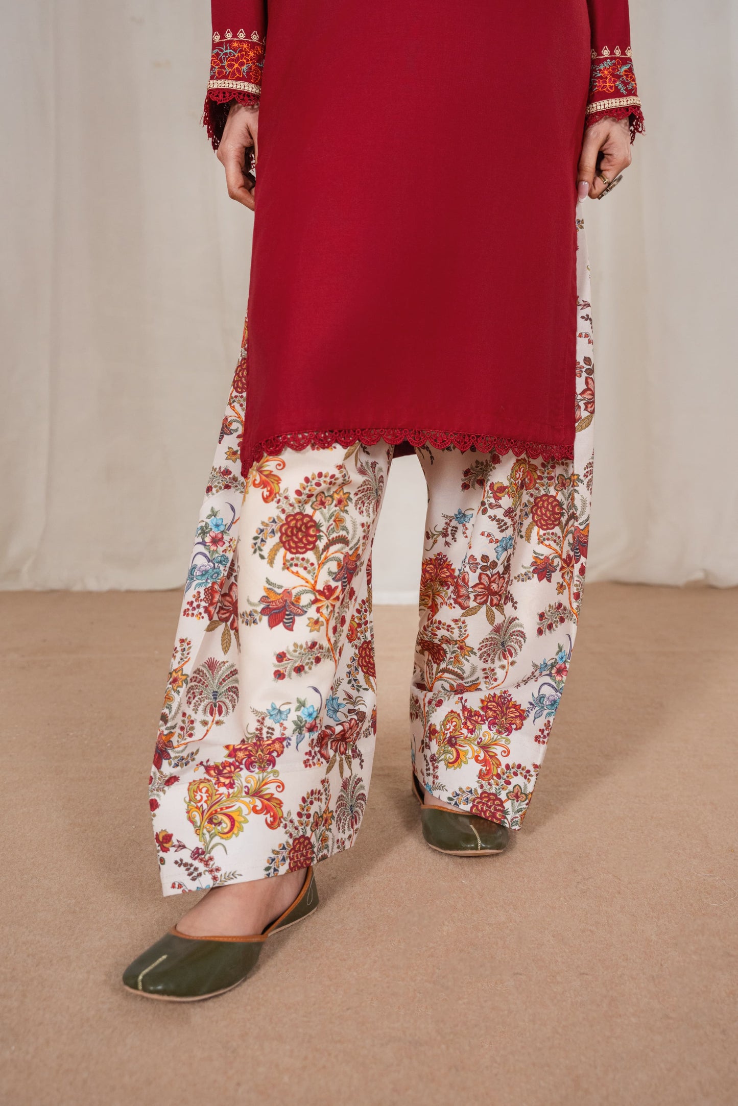 KESAR EMBROIDERED 3PC