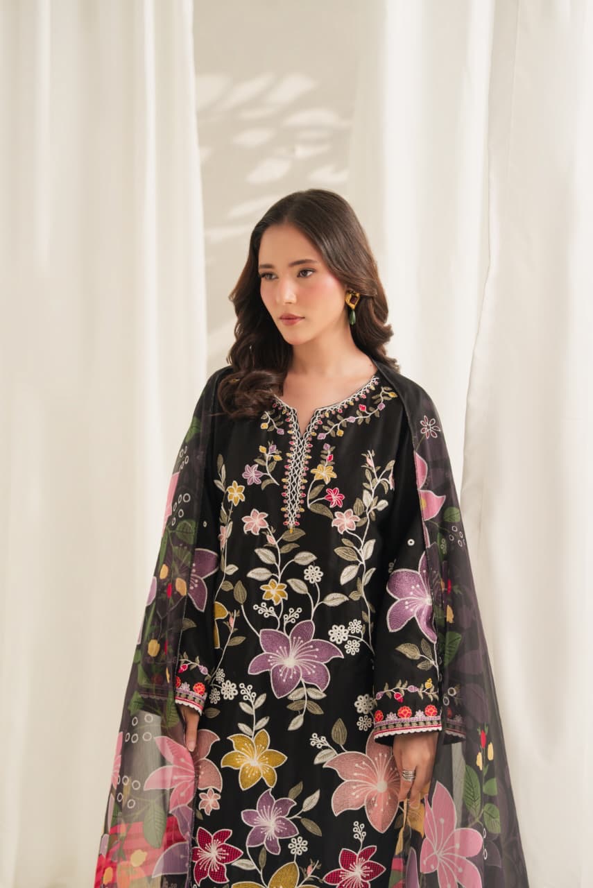 ISHQ BLACK EMB 3PC