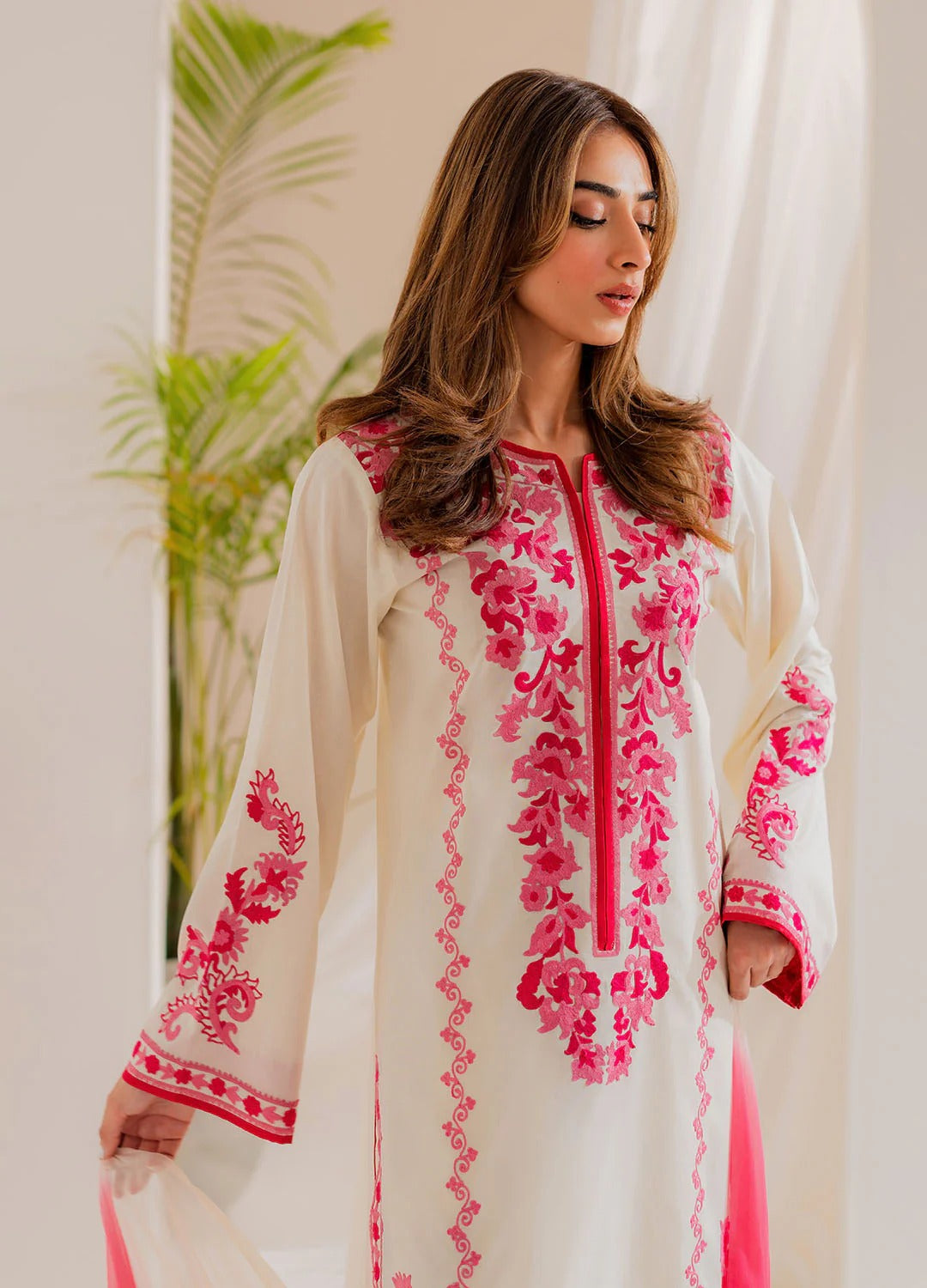 RAYA EMBROIDERED-3PC