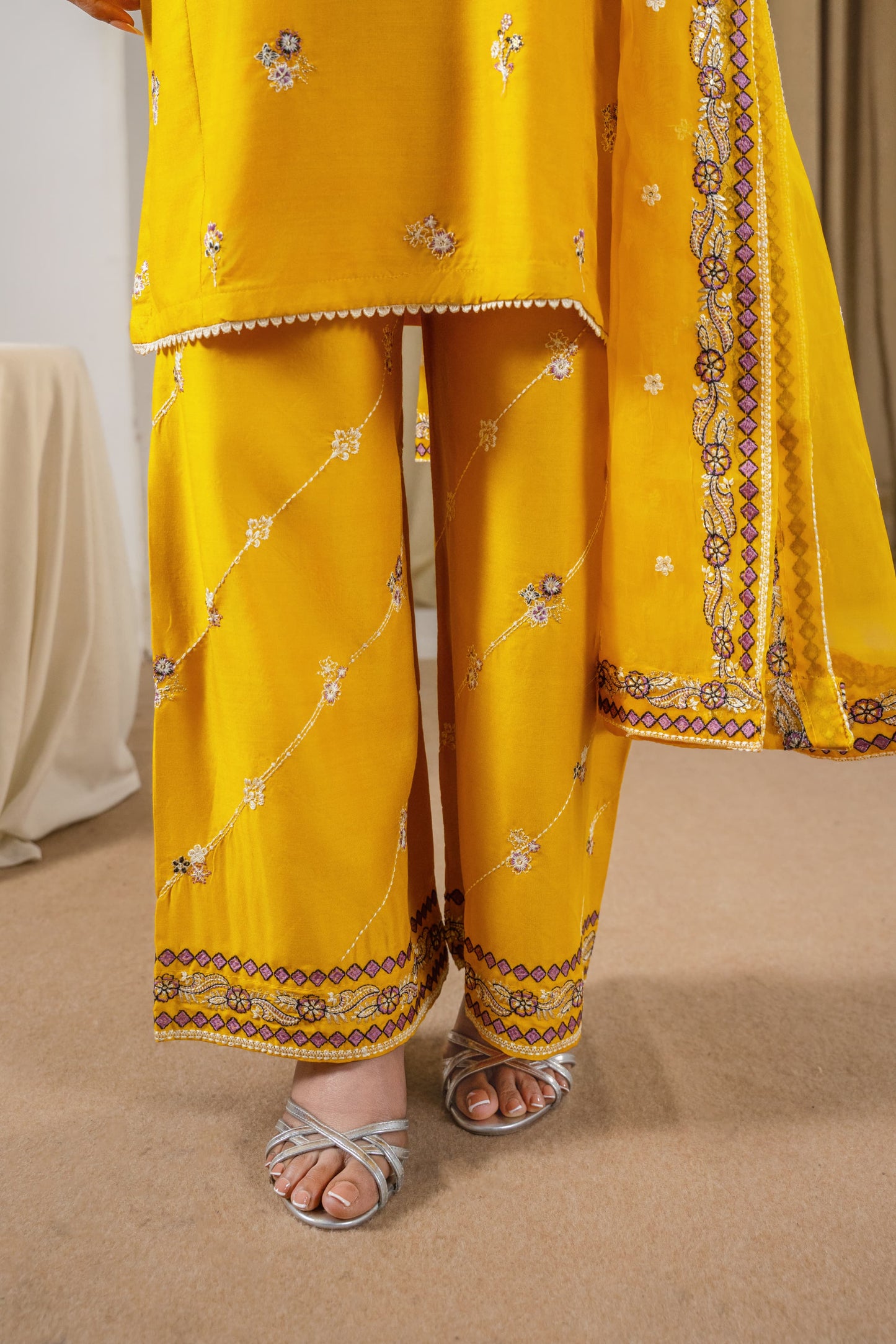 PREET EMBROIDERED 3PC