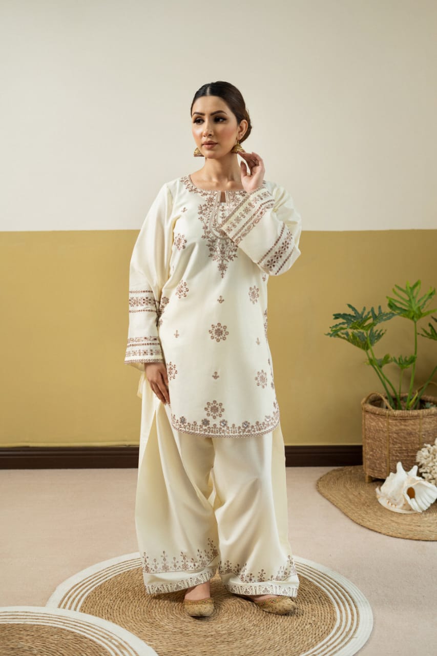 CREAM VILA EMB 2PC